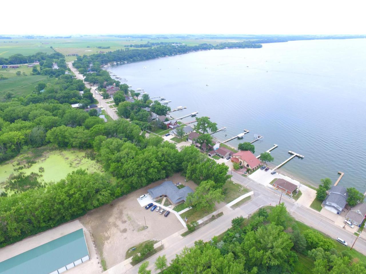 Big Spirit Resort Spirit Lake Exterior photo