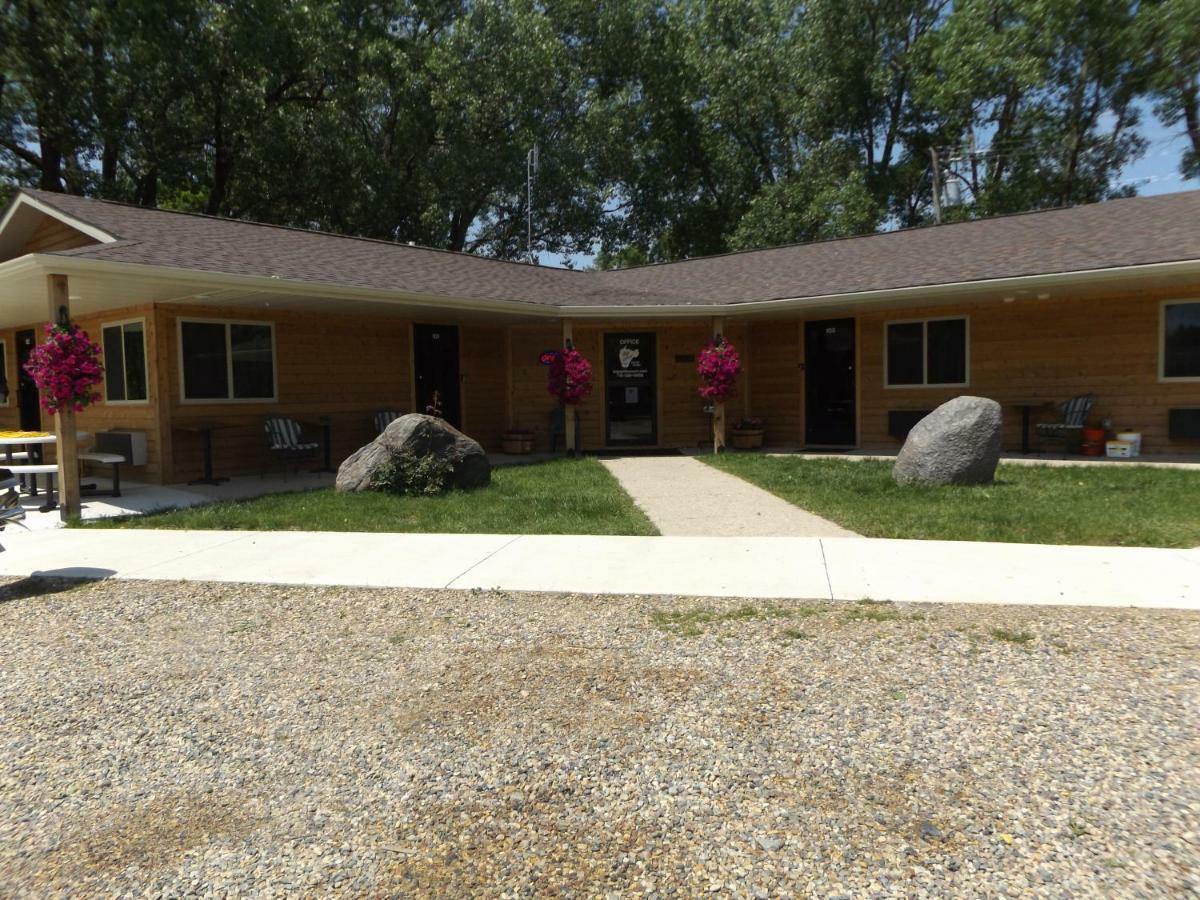 Big Spirit Resort Spirit Lake Exterior photo